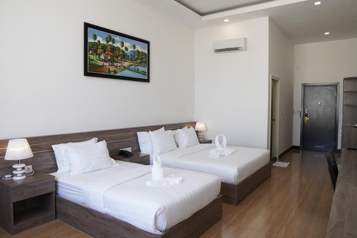 Apple Hotel Three - near PNH airport