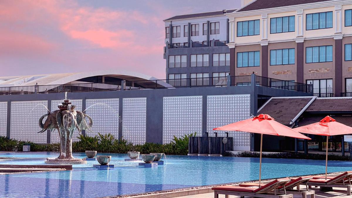 Pacific Hotel & Spa
