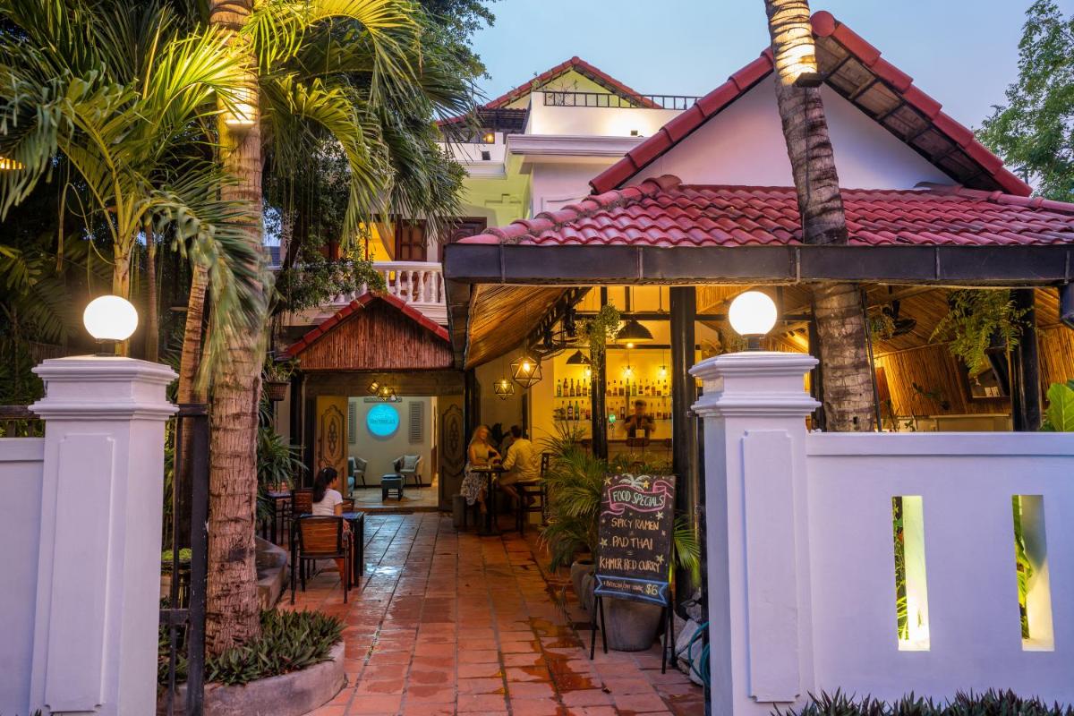 River Retreat Boutique Hotel