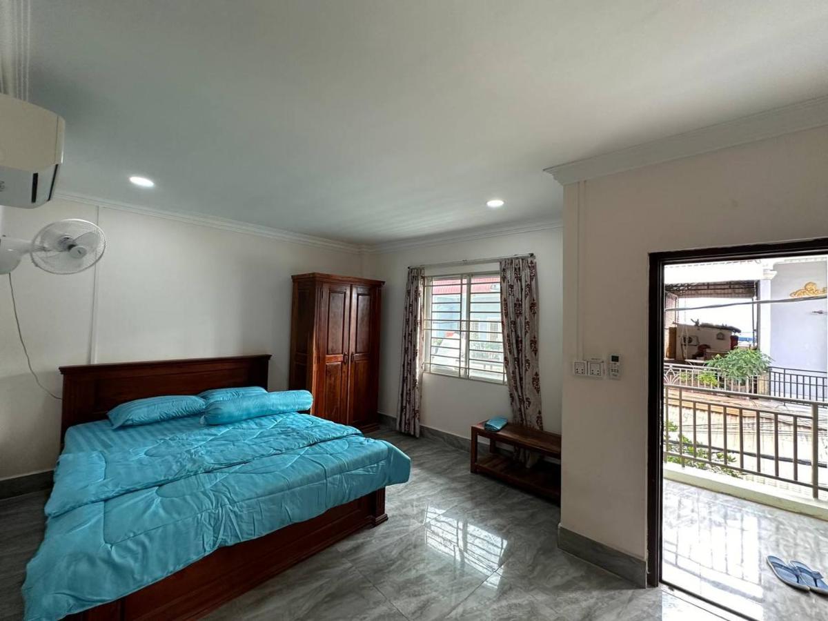 T&L Apartment